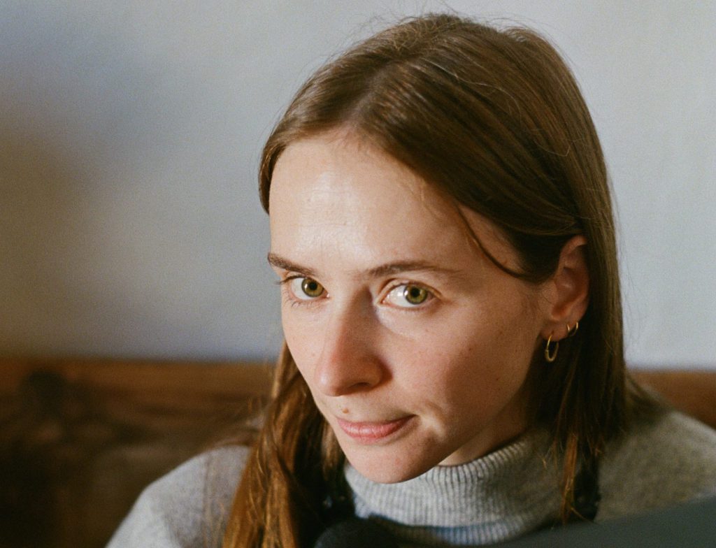 Intervista a Lucía Aleñar Iglesias, regista di “Forastera” – Alice nella Città